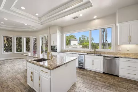 Kitchen - 970 Dove Run Rd, Encinitas, CA 92024 photo 2 of 5