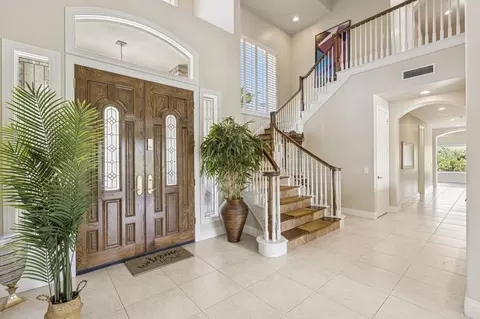 Entry Way - 970 Dove Run Rd, Encinitas, CA 92024 photo 2 of 5