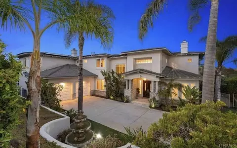 Exterior - 970 Dove Run Rd, Encinitas, CA 92024 photo 2 of 15