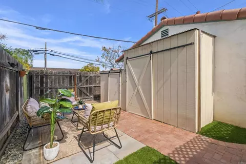 Exterior - 1212 2nd St, Coronado, CA 92118 photo 5 of 5
