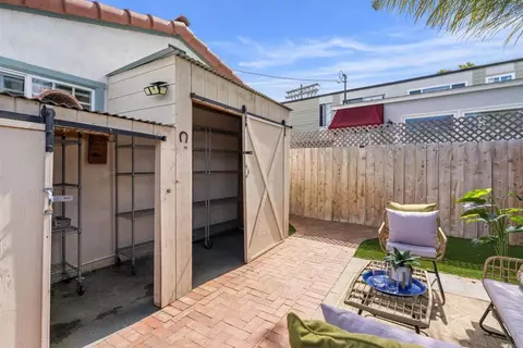Exterior - 1212 2nd St, Coronado, CA 92118 photo 4 of 5