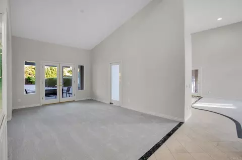 Living - 4286 La Canada Rd, Fallbrook, CA 92028 photo 6 of 7