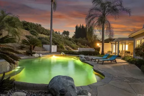 Exterior - 4286 La Canada Rd, Fallbrook, CA 92028 photo 5 of 10