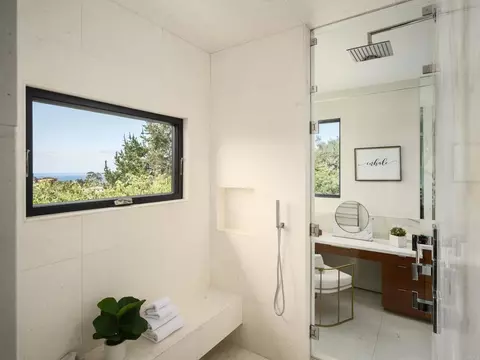 Bath - 6819 Paseo Laredo, La Jolla, CA 92037 photo 5 of 8
