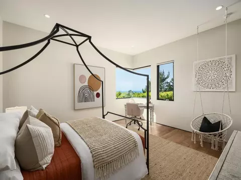 Bedroom - 6819 Paseo Laredo, La Jolla, CA 92037 photo 5 of 7