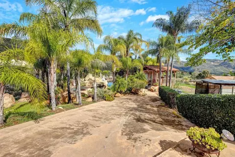 Exterior - 11985 Rocoso Rd, Lakeside, CA 92040 photo 15 of 19