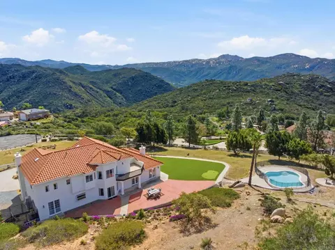 2852 Conestoga Ct, Alpine, CA 91901