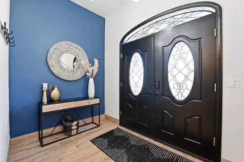 Entry Way - 2455 Clearcrest Ln, Fallbrook, CA 92028 photo 2 of 2