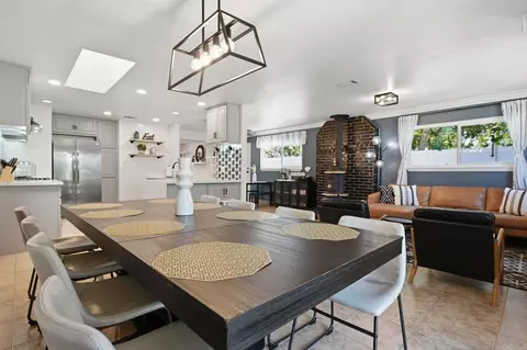 Dining - 2455 Clearcrest Ln, Fallbrook, CA 92028 photo 6 of 6