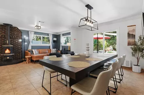 Dining - 2455 Clearcrest Ln, Fallbrook, CA 92028 photo 3 of 6