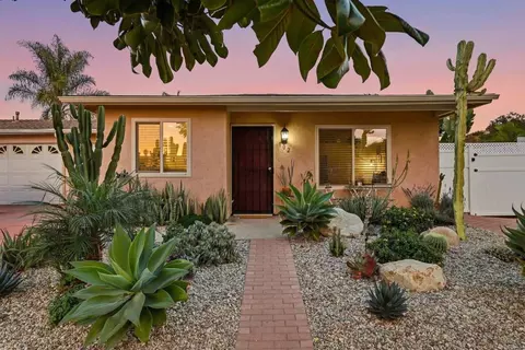 102 Magdalena Dr, Oceanside, CA 92057