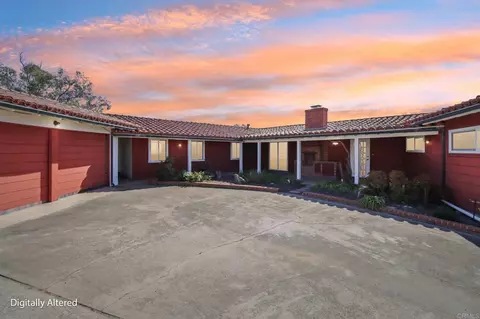 2397 Mira Sol Dr, Vista, CA 92084