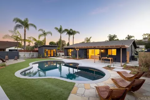 1860 Valencia Ave, Carlsbad, CA 92008