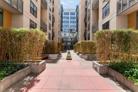 1150 J St #116, San Diego, CA 92101