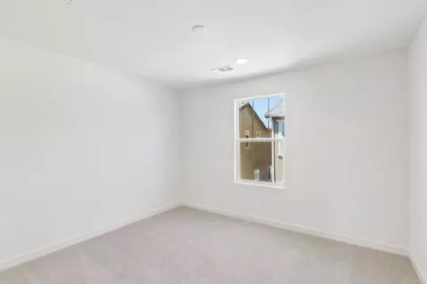 Bedroom - 701 Kingbird Loop, Oceanside, CA 92058 photo 6 of 11