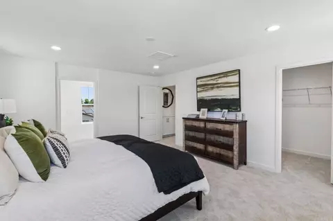 Bedroom - 701 Kingbird Loop, Oceanside, CA 92058 photo 4 of 11