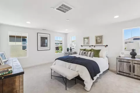 Bedroom - 701 Kingbird Loop, Oceanside, CA 92058 photo 3 of 11