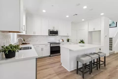 Kitchen - 701 Kingbird Loop, Oceanside, CA 92058 photo 2 of 4