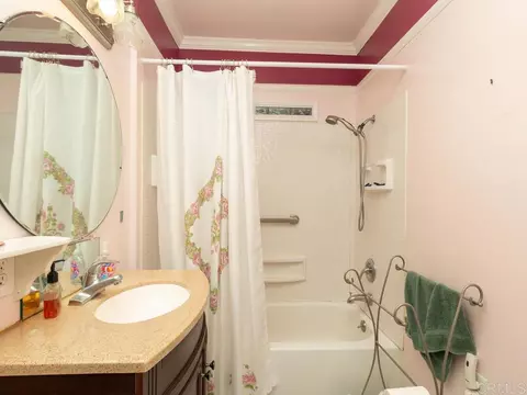 Bath - 210 S Orange, Fallbrook, CA 92028 photo 2 of 5