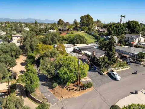 View/Area - 210 S Orange, Fallbrook, CA 92028 photo 4 of 19