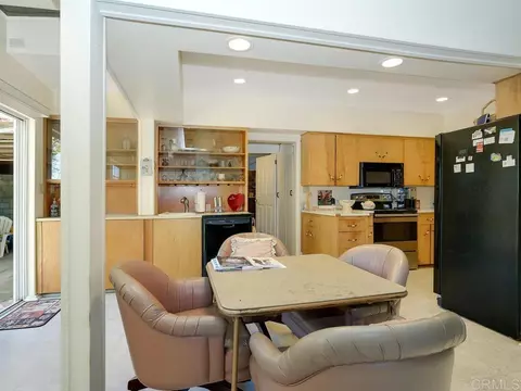 Dining - 210 S Orange, Fallbrook, CA 92028 photo 1 of 2