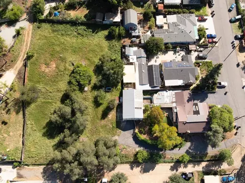 View/Area - 210 S Orange, Fallbrook, CA 92028 photo 1 of 19