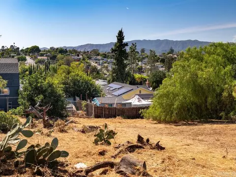 View/Area - 210 S Orange, Fallbrook, CA 92028 photo 12 of 19