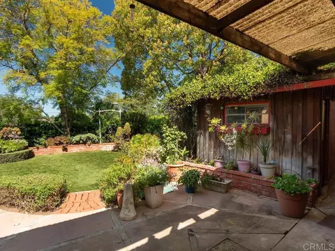 Exterior - 210 S Orange, Fallbrook, CA 92028 photo 5 of 18