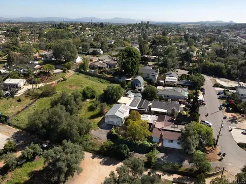 View/Area - 210 S Orange, Fallbrook, CA 92028 photo 7 of 19