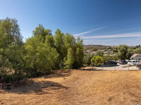 Exterior - 210 S Orange, Fallbrook, CA 92028 photo 13 of 18