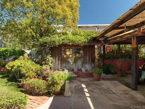 Exterior - 210 S Orange, Fallbrook, CA 92028 photo 4 of 18