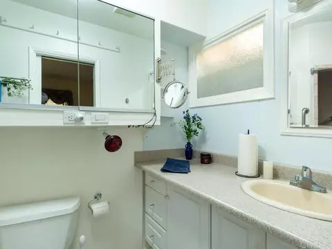 Bath - 210 S Orange, Fallbrook, CA 92028 photo 3 of 5