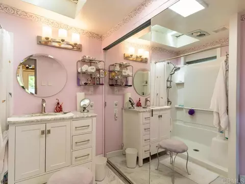 Bath - 210 S Orange, Fallbrook, CA 92028 photo 5 of 5