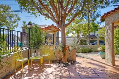 4949 Vista Pl, San Diego, CA 92116