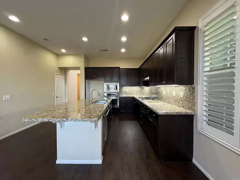 Kitchen - 1273 Breakaway Dr, Oceanside, CA 92057 photo 4 of 5