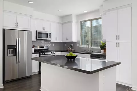 Kitchen - 313 Brookside Way, Santee, CA 92071 photo 1 of 8