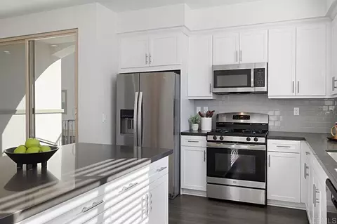 Kitchen - 313 Brookside Way, Santee, CA 92071 photo 3 of 8