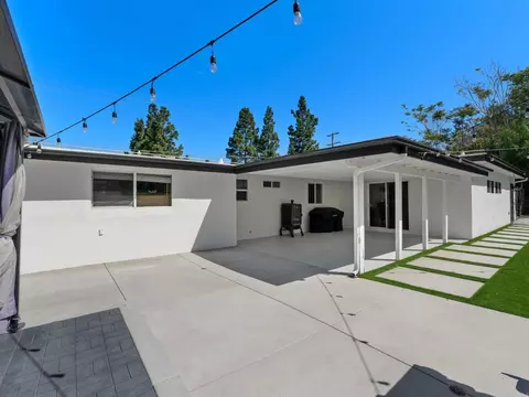Exterior - 1265 E Fallbrook St, Fallbrook, CA 92028 photo 6 of 18