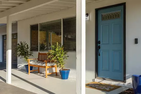 Exterior - 1265 E Fallbrook St, Fallbrook, CA 92028 photo 5 of 18