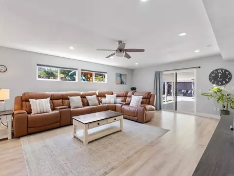 Living - 1265 E Fallbrook St, Fallbrook, CA 92028 photo 4 of 5