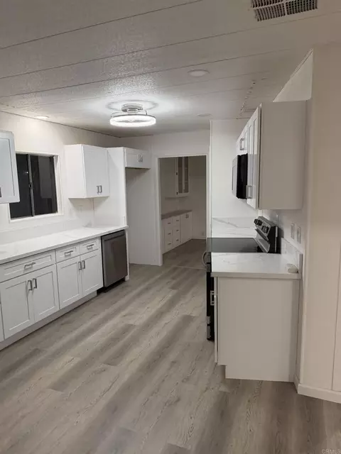 16079 Yarnell St SE #SPACE 5C, Sylmar, CA 91342