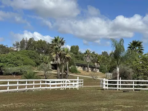 Exterior - 2357 Via Monserate, Fallbrook, CA 92028 photo 12 of 16