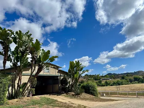 Exterior - 2357 Via Monserate, Fallbrook, CA 92028 photo 15 of 16