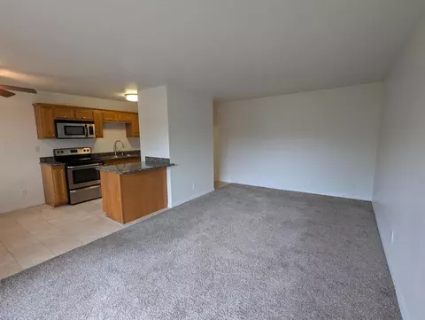 Living - 930 Peach Ave #19, El Cajon, CA 92021 photo 2 of 4