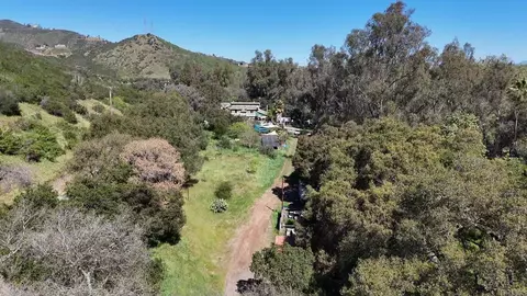 View/Area - 9237 Harmony Grv, Escondido, CA 92029 photo 2 of 6