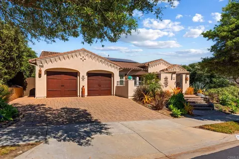 7090 Corintia St, Carlsbad, CA 92009