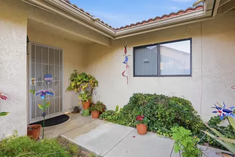 Exterior - 4308 Los Padres Dr, Fallbrook, CA 92028 photo 2 of 9
