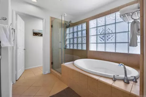 Bath - 424 N Tremont St, Oceanside, CA 92054 photo 4 of 7