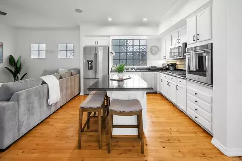 Kitchen - 424 N Tremont St, Oceanside, CA 92054 photo 1 of 5