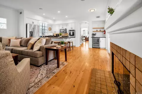 Living - 424 N Tremont St, Oceanside, CA 92054 photo 6 of 6